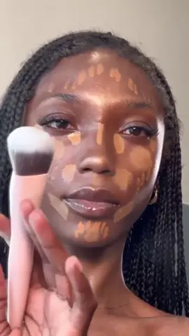The beautiful @cirenleone showed us her no makeup-makeup look using only LYS Products… what are your go to summer products ?