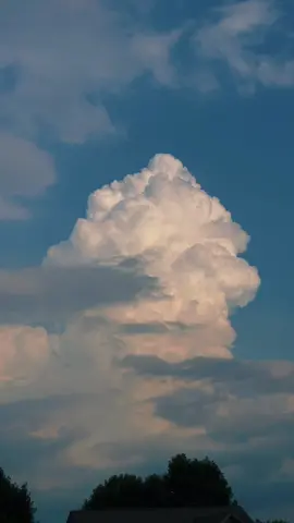 some recent clouds #fyp #Summer #cloudtok