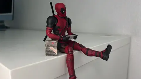 Its been almost 1 year since I’ve made a stop motion. Going to try to get back into it. #dosbrostoys #deadpool #shfiguarts #shfiguartsdeadpool #stopmotion #bandi #marvel #mcu #spiderman