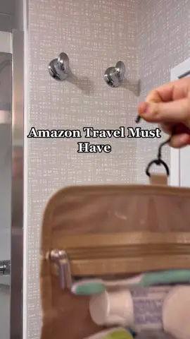 #traveltiktok #travelhacks #packinghacks #amazonmusthaves #amazonfinds