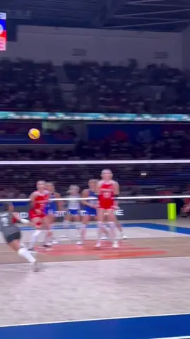 #penivoleybol #volleyballworld #volleyballeurope #volleyball #voleybol #pallavolo #tiktoksports #voleibol #BeUnlimited #volleyballgirls #volei