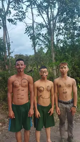 3 anh ney ai đep trái hơn 🤣 đa noi rồi đứng cờ cười ma cười 🤣🤣