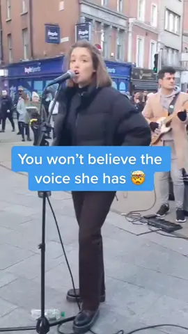 You won’t survive until you’ve heard this cover 🙌  #cover #iwillsurvive #streetsinger #singer
