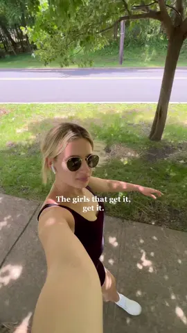 Living my lifeeeee in balance 🫶🏻 #ShowUrGrillSkillz #thegurlsthatgetitgetit #healthygirlsummer #healthybalancedlifestyle