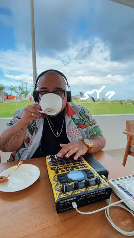 Genjer, kelayan atau ecengLimnocharis flava adalah sejenis tumbuhan rawa yang banyak dijumpai di sawah atau perairan dangkal.#samplebased #boombap #sp404mk2