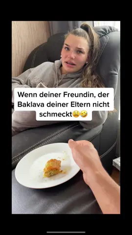Wer kennt es?😂#fyp #funnyvideos #nomobbing #nehmtesmithumor #couple #viral #goviral #foryou #couplecomedy #viralvideos #typischmann #typischfrau #justforfun #foryoupage #fypシ