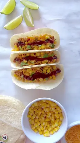 🌮MINI BBQ CHICKEN TACOS🌮 Change it up for your taco Tuesday! These came out SO yummy. Full recipe posted on tbe gram. #tacotuesday #tacotime #tacoma #traderjoesrecipe #traderjoesmusthaves #recipeideas #easyrecipesathome #chickentacos