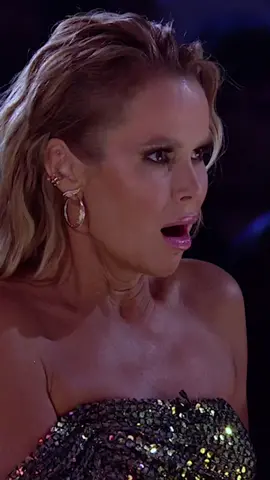 Reach inside the box @noholdenback  #bgt #britainsgottalent #AmandaHolden #Magic #Witch #Scary #horror