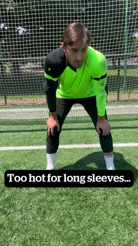 We protect. You perform. Don’t worry about heat too much 🦾😎 #storellimode #goalkeeper #gk #goalie #goalkeeping #goalkeepertraining