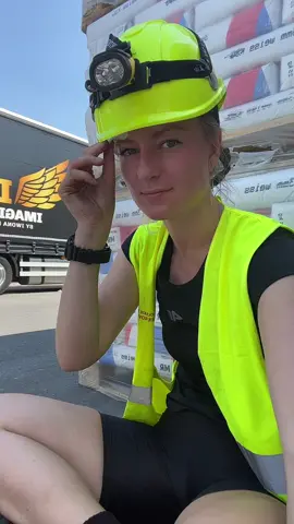 Safety first :p #iwonablecharczyk #truckinggirl #trucker #owneroperator #globetrotter #trucking #transport #ppe #safety #bhp