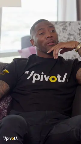 No one likes a guy with a sweater around his neck 😂 Especially UFC Hall of Famer Daniel Cormier. Don’t miss our latest episode!Streaming now on @applepodcasts  @spotify @youtube #thepivotpodcast #thepivot #danielcormier #fredtaylor #channingcrowder #ryanclark