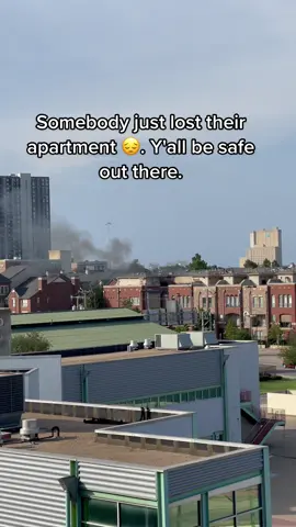 911 was called first. #fyp #foryoupage #ShowUrGrillSkillz #fire #summerheat