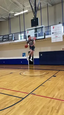 Bro makes it look so smooth 😅🥶 @dangross44 #basketball #dunk #fyp