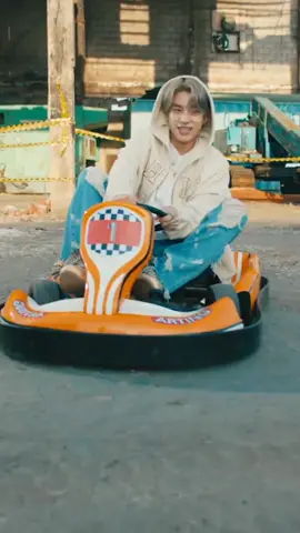 jake bumping to the big tractor with his small car is so cute 😭😭 #jake #sunghoon #enhypen #enhypenedit #fy #fyp #xyzbca #kpop