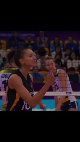 olmadi sanki #gabi #fyp #kesfet #10 #gabrielaguimaraes10 #fyppp #fyy #volleyball #vakifbank