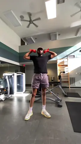 It was leg day! Im commited to try to dunk again. Havent attempted in 2 years! #legday #gymday #gym #workout #workingout #strength #strong #muscles #fyp #fypシ #training #bulking #Fitness #GymLife #fitnessmotivation #health #healthy #menhealth