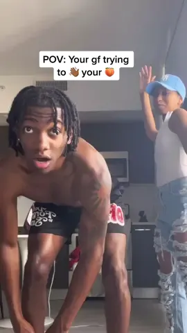 Why girls like slapping dudes 🍑 it makes no sense😭😭🤦🏾‍♂️ #explore #fyp #foryou #foryoupage #miami #couples