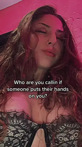 She’s called Litte Ms. Repressed Trauma😇 #fyp #wlw #lgbt🌈 #lgbtq #gf #greenscreen #chooseviolence:) #gym #strongwomen #lesbiansoftiktok