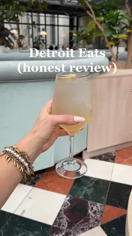 just being honest 😬 what are your fav places to eat in downtown detroit?? #detroit #downtowndetroit #detroiteats #detroitfood #metrodetroitfoodie #metrodetroiteats #foodreview