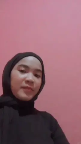woman who steps 😍  #merpatikolongbebas #merpatilovers #merpatikolong #merpaticinta #hobbymerpatichannel #Fypdonggggg #masuk #merpatijawa #hobbymerpatikolongmeja💫 #hobbymerpatitinggi