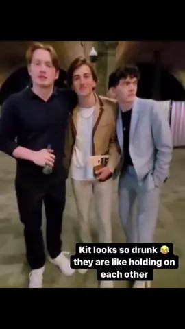 Kit acts like he is but he isn’t because he is 18 lol 😭😭😭😂😂 #heartstopperedits #heartstoppernetflix #BigInkEnergy #heartstoppercomic #blowthisup #nickandcharlie #heartstoppercast #kitconnor #kitconnoredits #joelockeedits #joelocke #viral