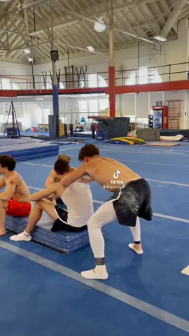 Anything for my boy @Sebastian Ingersoll  repost cause tiktok wanna take down the original 😭 #fyp #gymnasti#GymToknast #chalk #gymtok #athlete