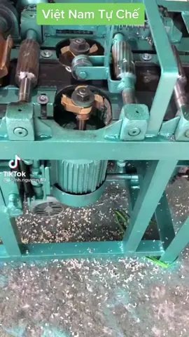 Máy soi nan trần , sản phẩm của các kỹ sư Việt Nam