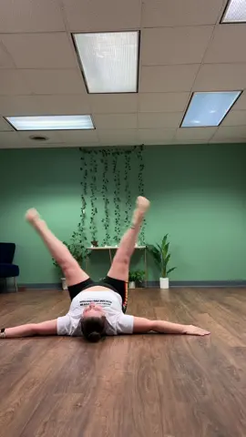 Grateful that my therapy office has a movement/group room that can double as a dance studio 🤪 #plussizedancers #lizzosbiggrrrls #lizzochallenge #lizzodance #plussizedancechallenge #dancerscomeinallsizes #plussizefitness #nashvilledancer #nashville