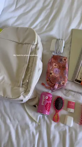 A more, in-depth back-to-school essential guide! #backtoschool #schoolsupplies #backpack #schoolessentials