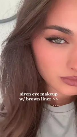 I just love brown liner #sireneyemakeup #sireneyestrend #fyp #makeuptutorial #eyelinerhacks #brownliner