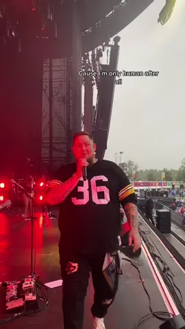 Singing whatever the weather ☔️ #RagNBoneMan #ragnbone #ragnbonemanhuman #festival #foryou #fyp #rockwerchter #rockwerchter2022