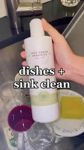 Replying to @caitlinstipe love using ss + a brush for quick cleans 🧽 #softscrub #dishes #simplecleans #scrubbingasmr #quickclean
