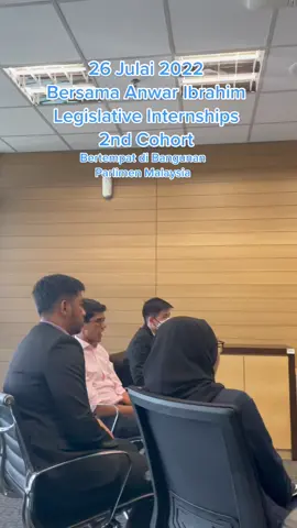 26 Julai 2022 | Harini bersama pelajar-pelajar Anwar Ibrahim Legislative Internship 2nd cohort membincangkan soal ekonomi dan keadilan sosial bertempat di Bangunan Parlimen. #parlimenmalaysia #anwaribrahim #keadilan #pkr #parlimen #p002 #Kangar #perlisinderakayangan