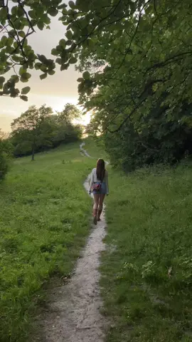 one of my favourite walks:) #Summer #sunsetlover #cmbyn #NatWestWhatYouWaitingFor #BookTok #summernature #nature #summertime #eveningwalk #eveningstroll #naturewalk #granolagirl #aesthetic