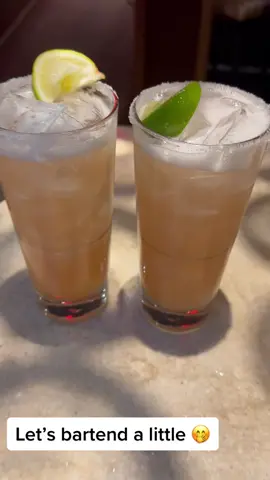Strawberry margaritas 🥵#fypシ #bartender #drinks #margaritas #yaboyrod #spotlightshanell #college #work