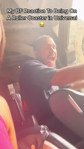 The second he got in it he panicked 😂😩#alexandjessicaa #fyp #viral #universal #islandofadventure #universalstudios #latino