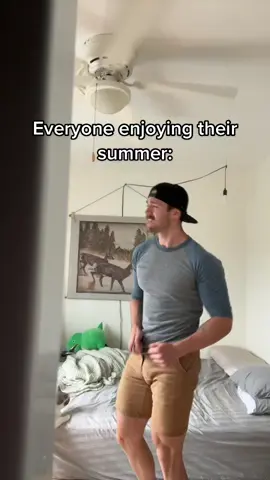 I already saw halloween decorations and im done with sunmer #fyp #comedy #backtoschool