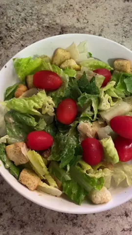 Let’s make a salad 😬