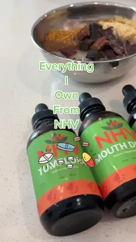 At this point my fridge, pantry and cabinets are taken over by the girls🙂 Theyre worth it, though! @nhvnaturalpet  #healthypets #petsupplements #nhv #pettour #catmom #dogmom #healthycat #healthydog #seniorpets #preventitvecare