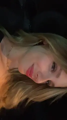 salamiyorum sarkiyi🦋🦋