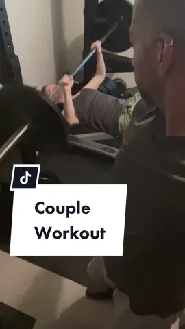 #couplelove #couplestiktok #benchpress #workout #gym #trainhard