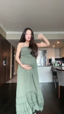 Wait for it… #babymomma #pregnant #pregnantbelly #thirdtrimester #임신