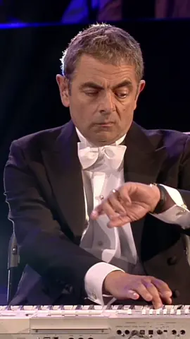 Name a more iconic opening ceremony moment… #London2012 #Olympics #OpeningCeremony #MrBean