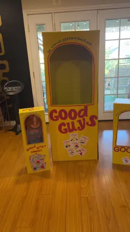 Make a good guys chucky box with me! #chucky #goodguys #halloween #goodguys #DIY #halloweenprop #diyhalloween