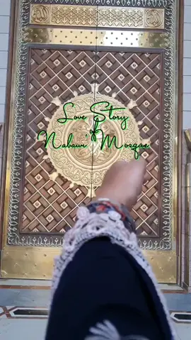 Cinta & keindahan menyatu dalam setiap langkah, menggoreskan kenangan & kerinduan yang tak pernah pudar, seperti cinta rosul yg selalu abadi ke umatnya ✨️❤️#masjidnabawi #haji2022 #hajikaranganyar #hajmabrur