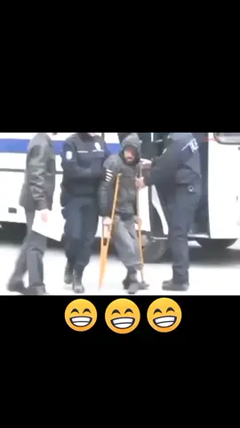 çekme o karıyın🤣😂#fy #keşfetteyizzz #foryou #komedi #keşfet #fly #komik #sözler #florida #komikvideo #komiklik #fyp #komedikocak #fblb #komiksözler #keşfetbeniöneçıkar #fblbankuy #fblbrp #yok #yuk #yokuz