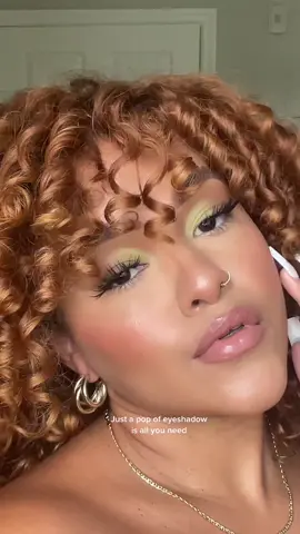 Makeup can be easy all you need to do is have some fun with it & add a lil pop of color 💚 #makeuptutorial #elfcosmetics #elfeyeshadow #eyemakeuptutorial