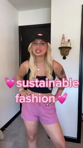 when they’re sustainable AND cute ;) #paradepartner @parade #sustainablefashion #loungewear #sustainable