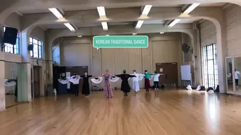 Korean Traditional Dance 🇰🇷 #korean #traditional #dance #fan #fypシ #lit #oneus it was my last semster at UC Berkeley so the teacher let me perform with all the other students. Originally there was no space left, but she made it work cuz a lot of us were seniors. Hint: I’m the smallest one 🤣