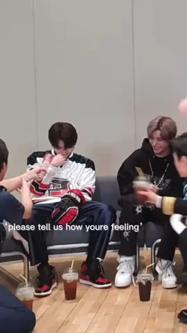 sunghoon getting all shy #enhypen #sunghoon #mimicus